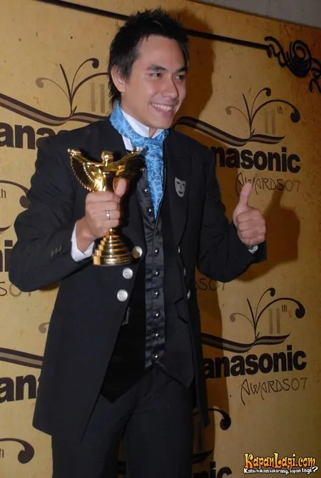 Foto Darius Sinathrya