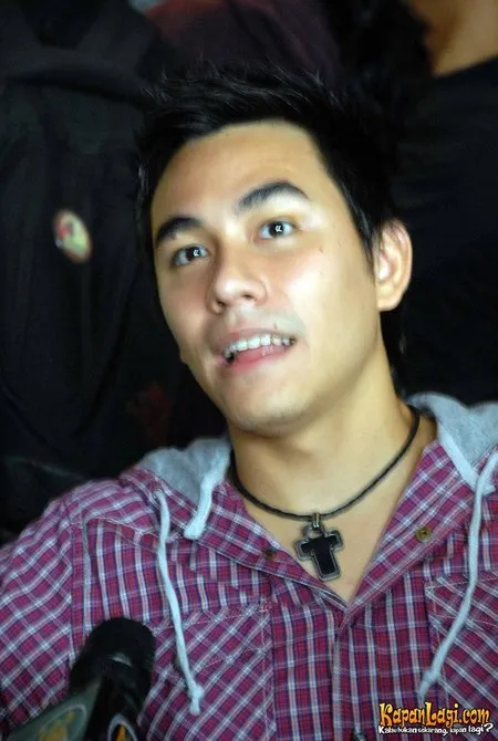 Foto Darius Sinathrya