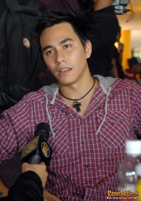 Foto Darius Sinathrya