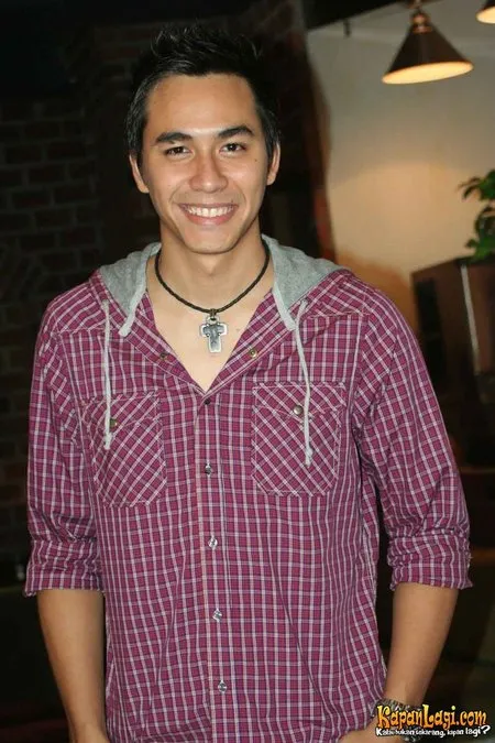 Foto Darius Sinathrya