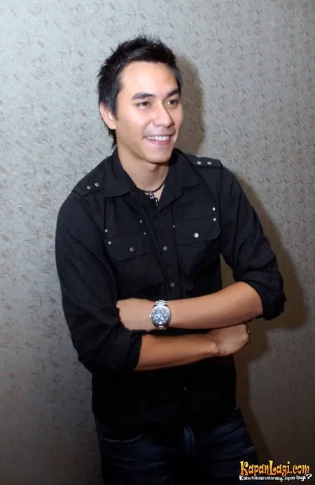 Foto Darius Sinathrya