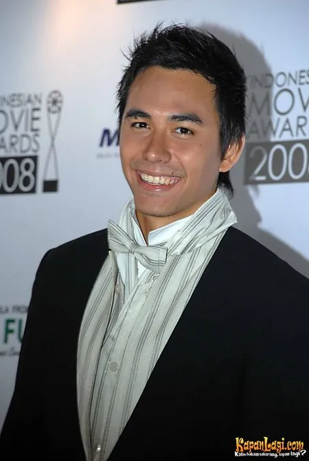 Foto Darius Sinathrya