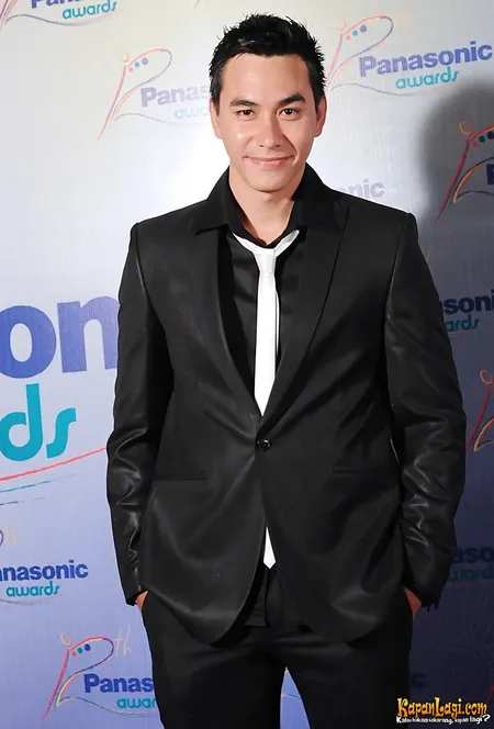 Foto Darius Sinathrya