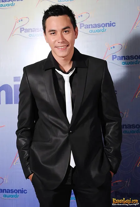 Foto Darius Sinathrya