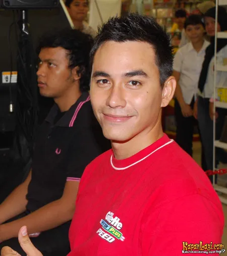 Foto Darius Sinathrya