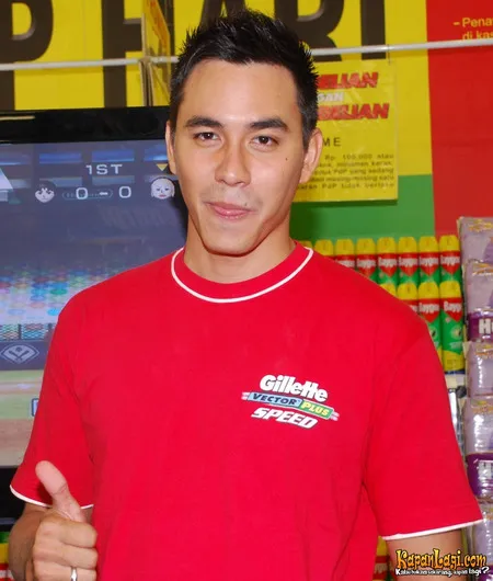 Foto Darius Sinathrya