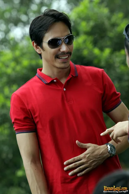 Foto Darius Sinathrya