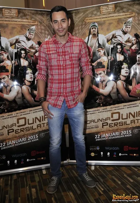 Foto Darius Sinathrya