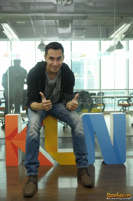 Foto Darius Sinathrya