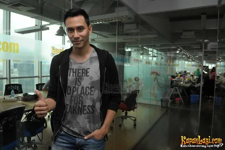 Foto Darius Sinathrya