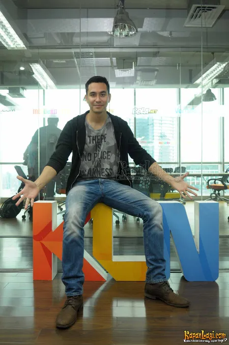 Foto Darius Sinathrya