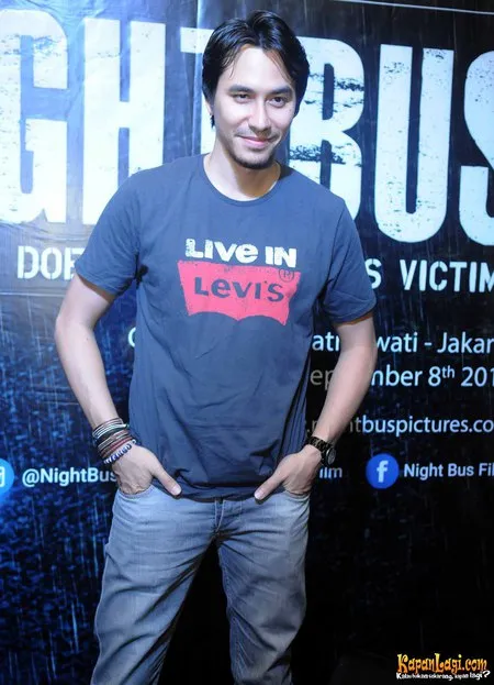 Foto Darius Sinathrya