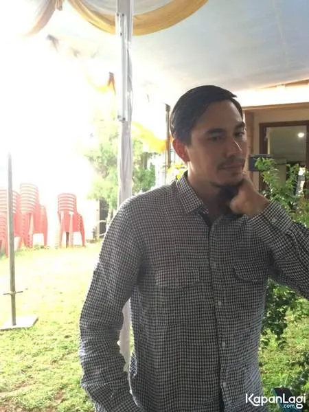 Foto Darius Sinathrya