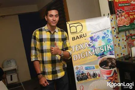 Foto Darius Sinathrya