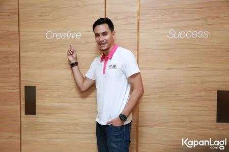 Foto Darius Sinathrya