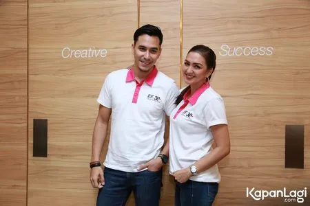 Foto Darius Sinathrya