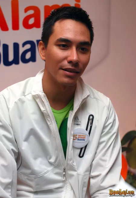 Foto Darius Sinathrya