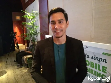 Foto Darius Sinathrya