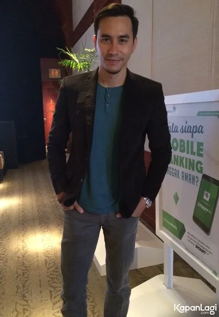 Foto Darius Sinathrya