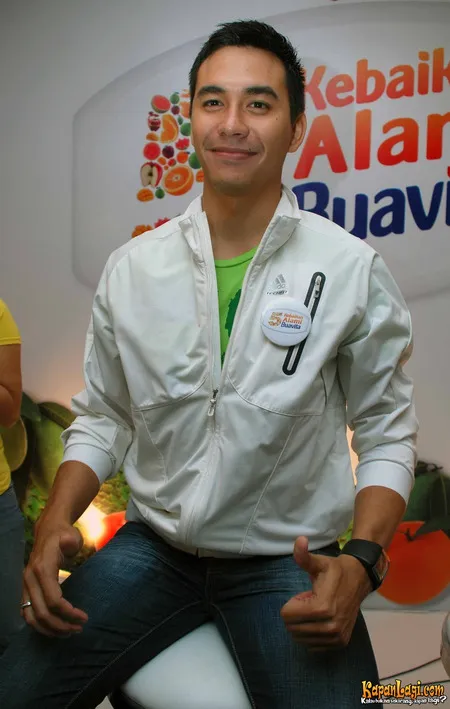 Foto Darius Sinathrya