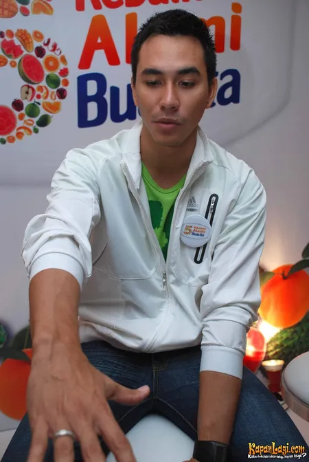 Foto Darius Sinathrya