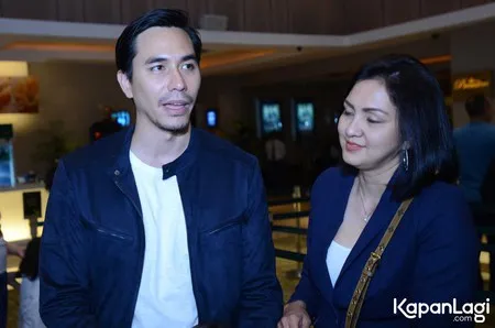 Foto Darius Sinathrya