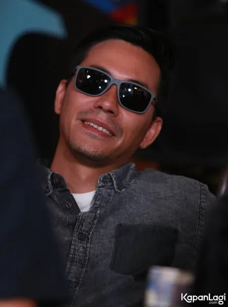 Foto Darius Sinathrya