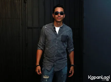 Foto Darius Sinathrya