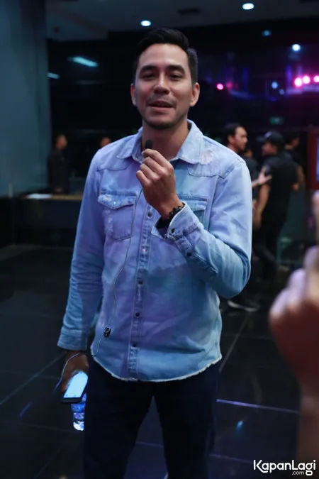 Foto Darius Sinathrya