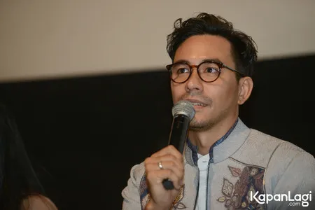 Foto Darius Sinathrya