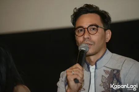 Foto Darius Sinathrya