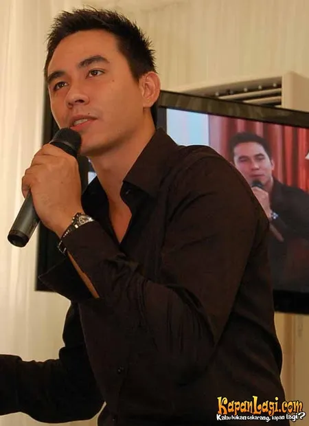 Foto Darius Sinathrya