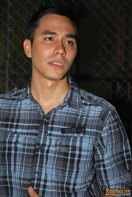 Foto Darius Sinathrya