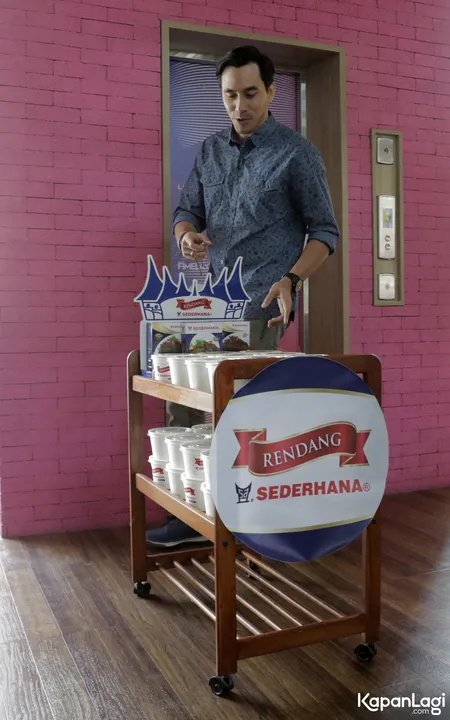 Foto Darius Sinathrya