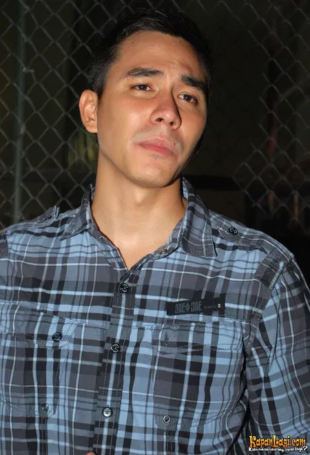 Foto Darius Sinathrya