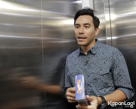 Foto Darius Sinathrya