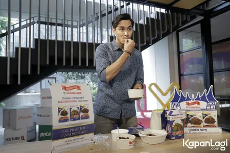 Foto Darius Sinathrya