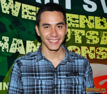 Foto Darius Sinathrya