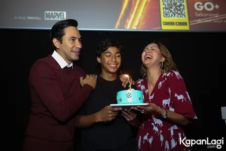 Foto Darius Sinathrya