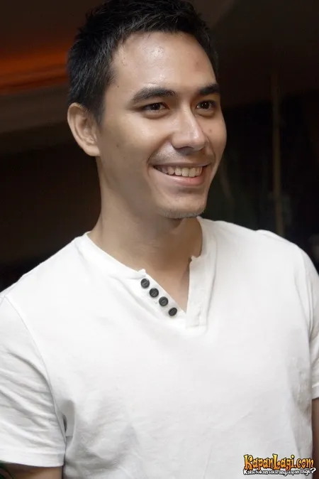 Foto Darius Sinathrya