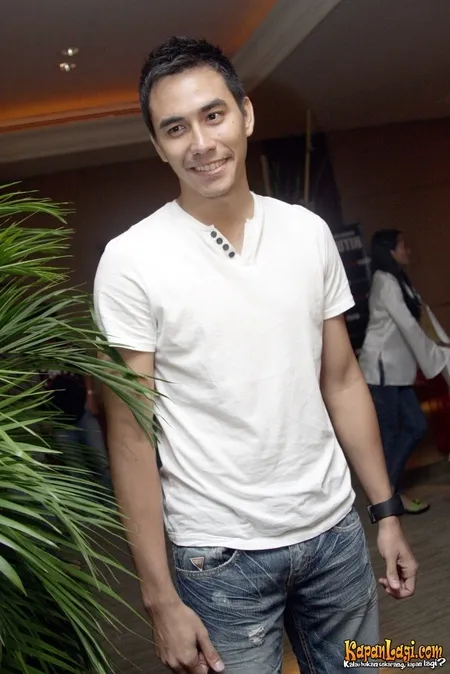 Foto Darius Sinathrya