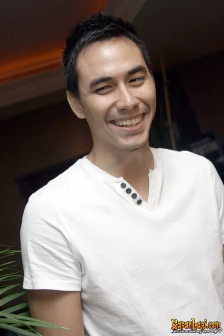 Foto Darius Sinathrya