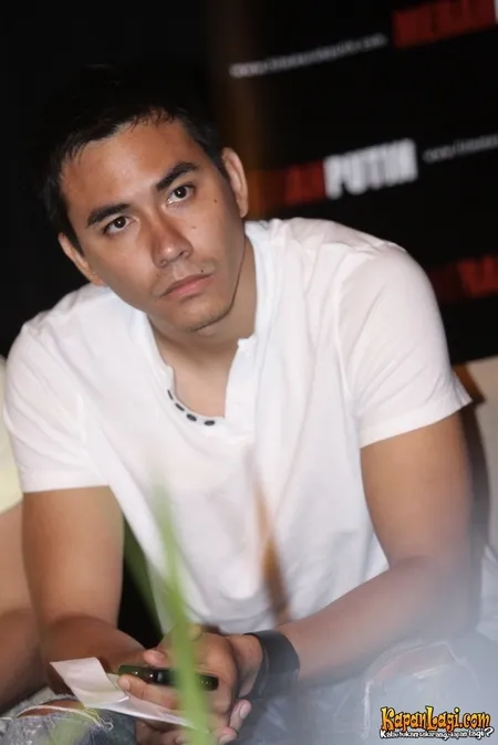 Foto Darius Sinathrya