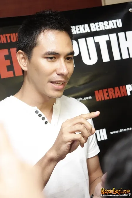 Foto Darius Sinathrya