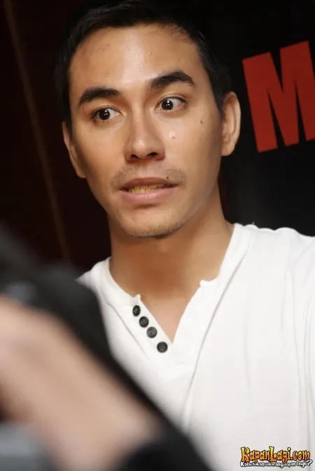 Foto Darius Sinathrya