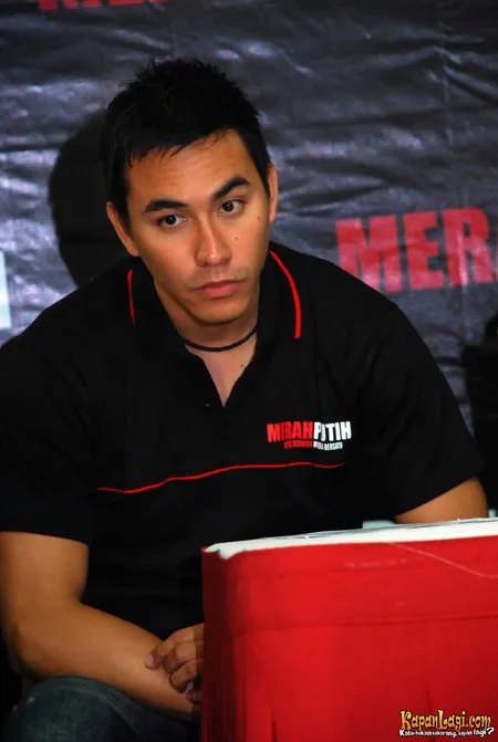 Foto Darius Sinathrya