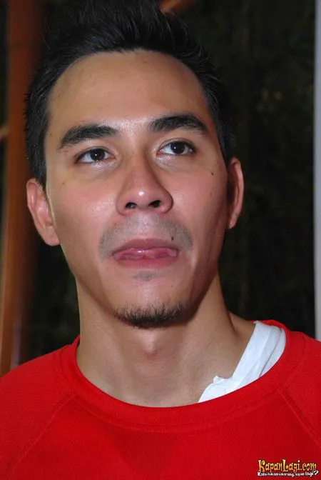 Foto Darius Sinathrya