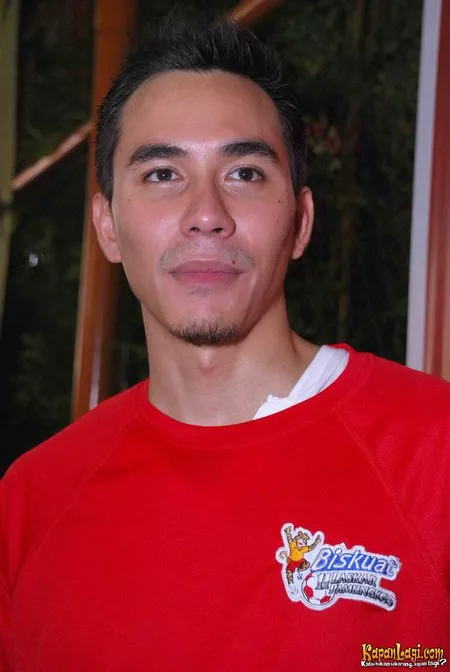 Foto Darius Sinathrya