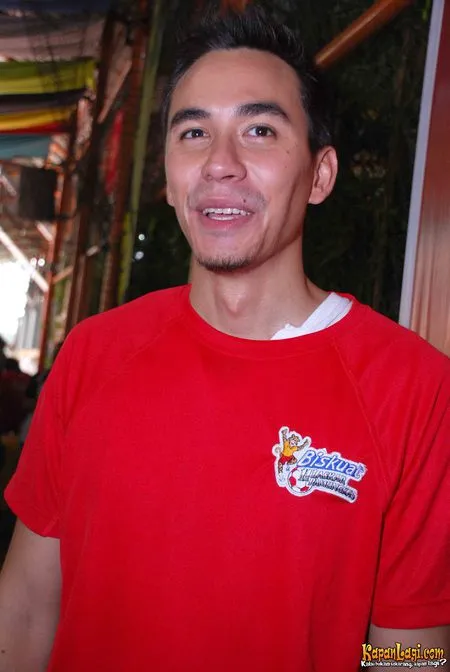 Foto Darius Sinathrya