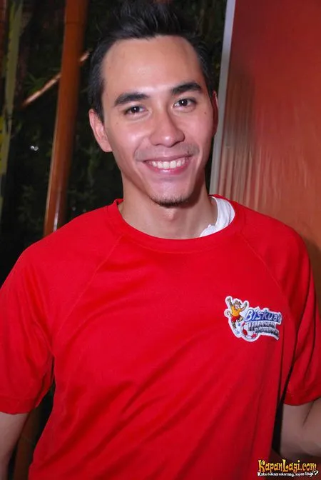 Foto Darius Sinathrya